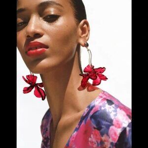 ZARA RESIN FLOWER EARRINGS